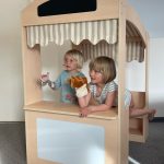 ROLE-PLAY CORNER “COUNTER” WITH BLACKBOARD